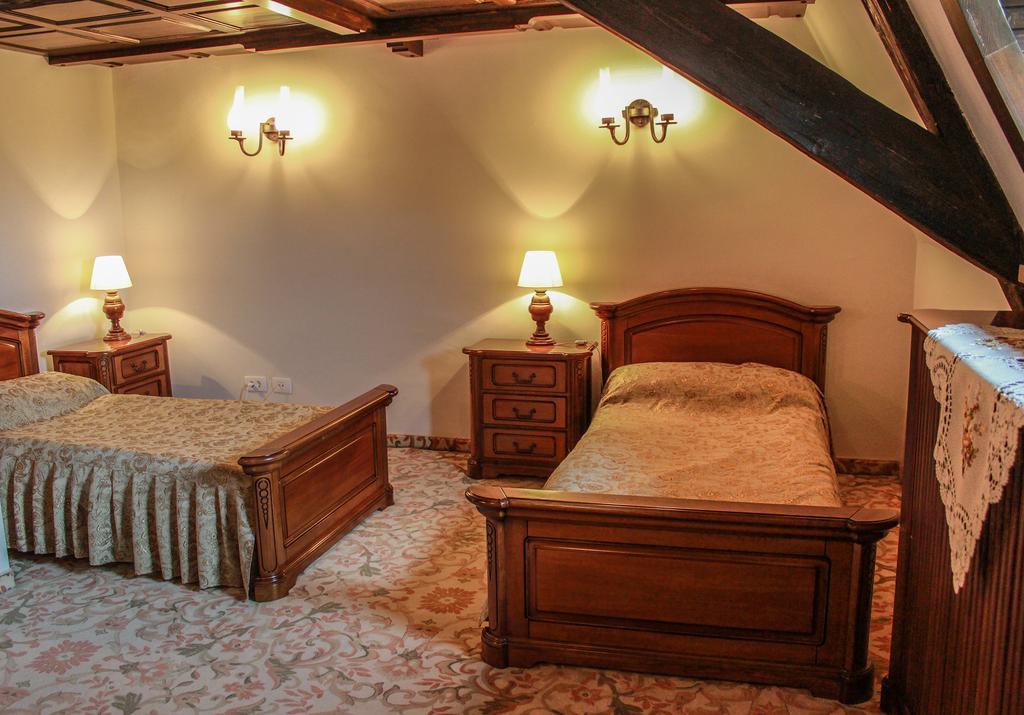 אלבה לוליה Hotel Medieval חדר תמונה